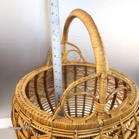 Handwoven Lidded Wicker Basket/Rattan Decorative Storage  - Boho Chic  Handcraft - Picture 5 of 15